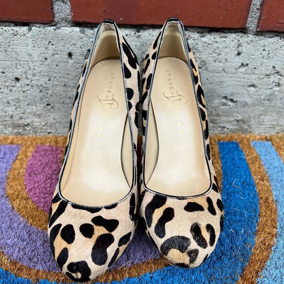 Ivanka Trump Janie Pump Heels Womens Size 6.5 Brown Leopard Fur Animal Print - Picture 2 of 9